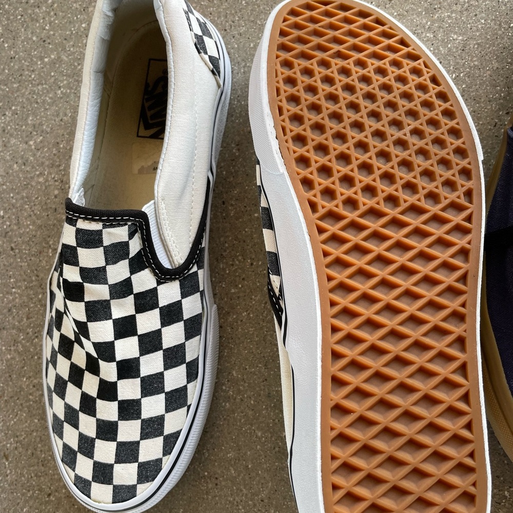 Vans Size 9.5 white and black checkered